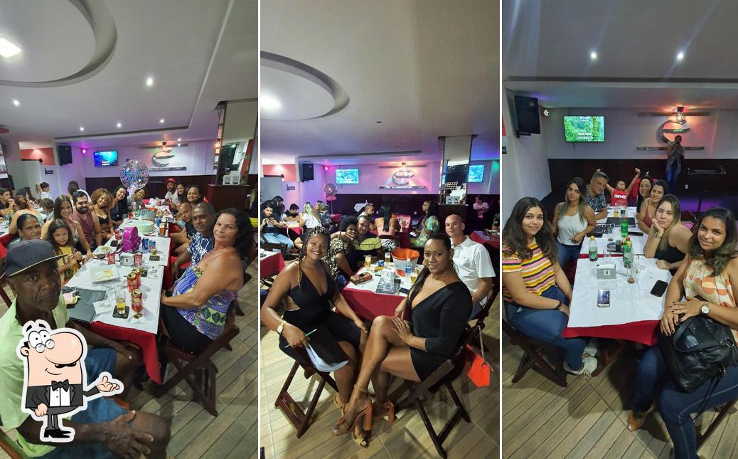 O interior do Encanto Delivery