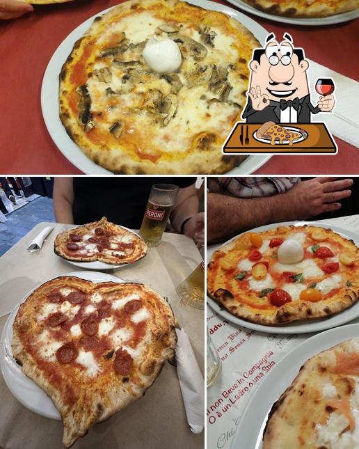 Ordina tra le svariate varianti di pizza