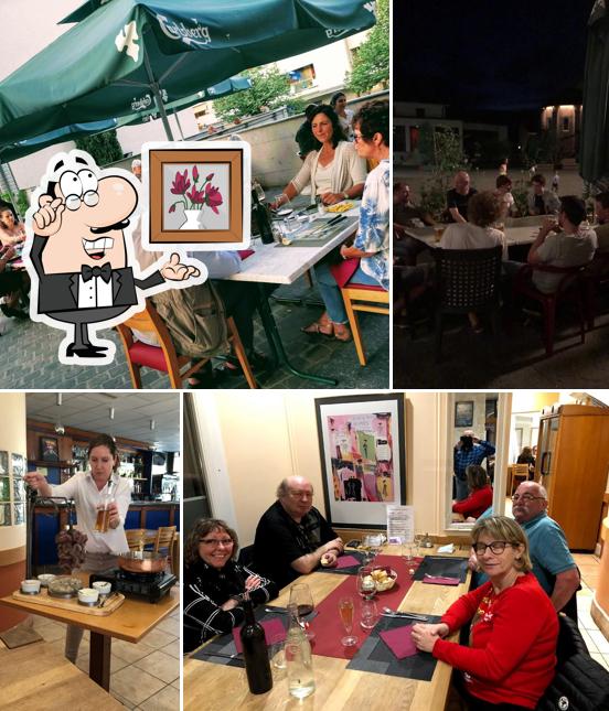 Dai un'occhiata agli interni di Arte Cafe