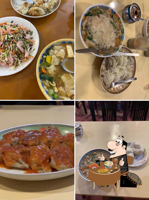 Pho at Tibet Om Cafe (Vegetarian and vegan)