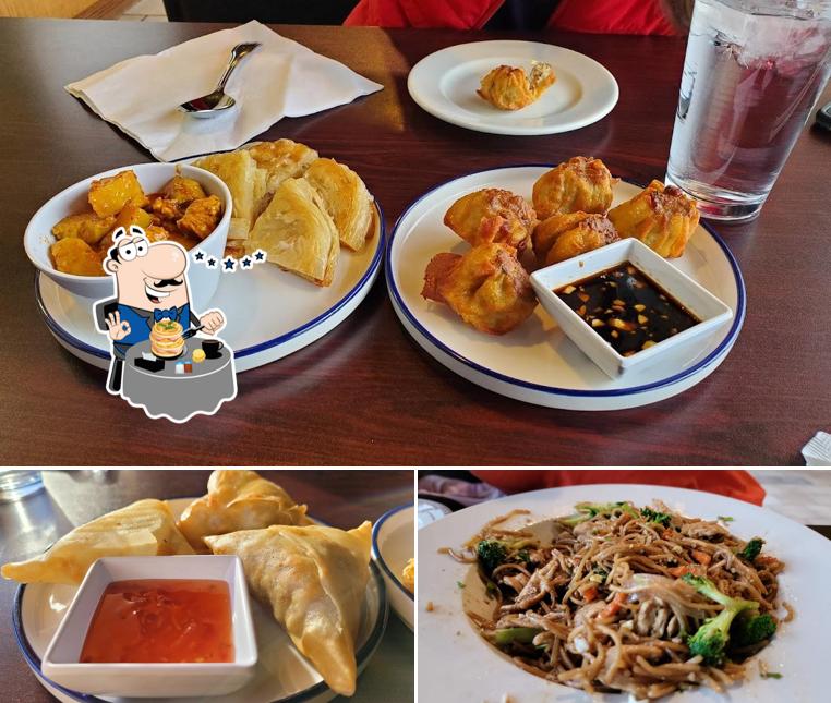 Meals at Papaya Salad Thai Food Restaurant