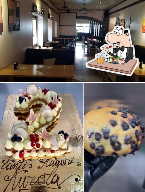 Tra le diverse cose da Pink Panther Bar si possono trovare la cibo e interni