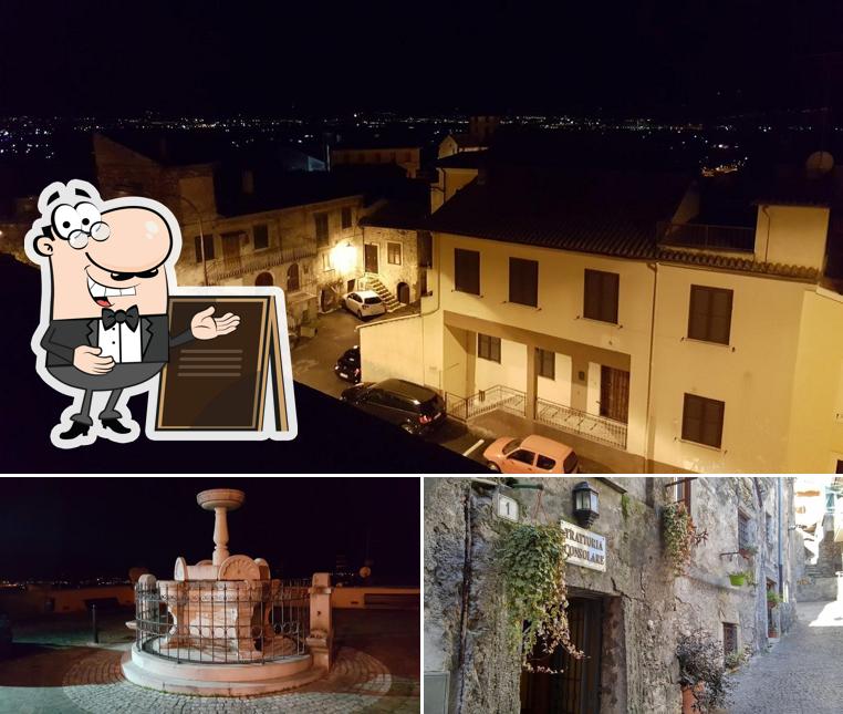 Puoi goderti l'aria fresca da seduto all'esterno di Trattoria Consolare