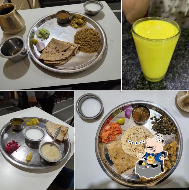 Meals at Badshahi Lodging & Boarding