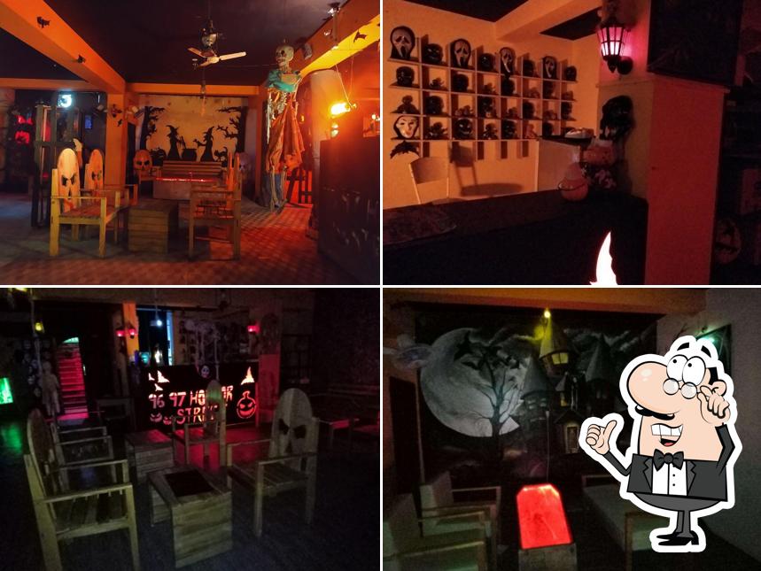 Check out how 96-97 Horror Street Cafe looks inside