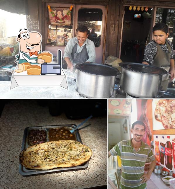 Garlic bread at Booty Naan Wala