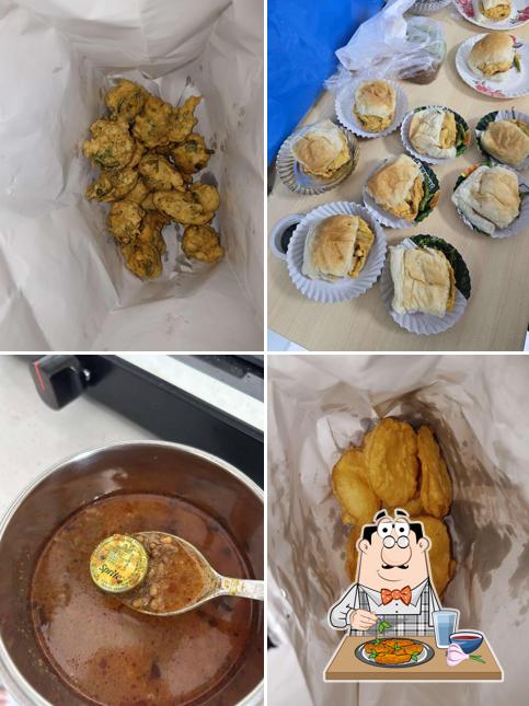 Chicken wings at Chavan vada pav