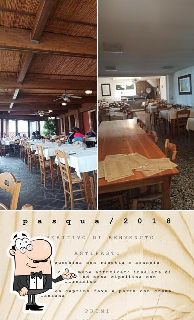 Dai un'occhiata agli interni di Ai Capitei Trattoria Pizzeria Al Santuario