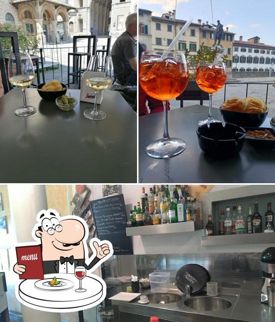 Dai un’occhiata alla foto che raffigura la cibo e interni di Caffè Garibaldi di Romano Gennaro