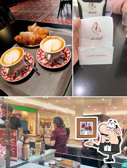 Gli interni di Caffè Napoli Orio