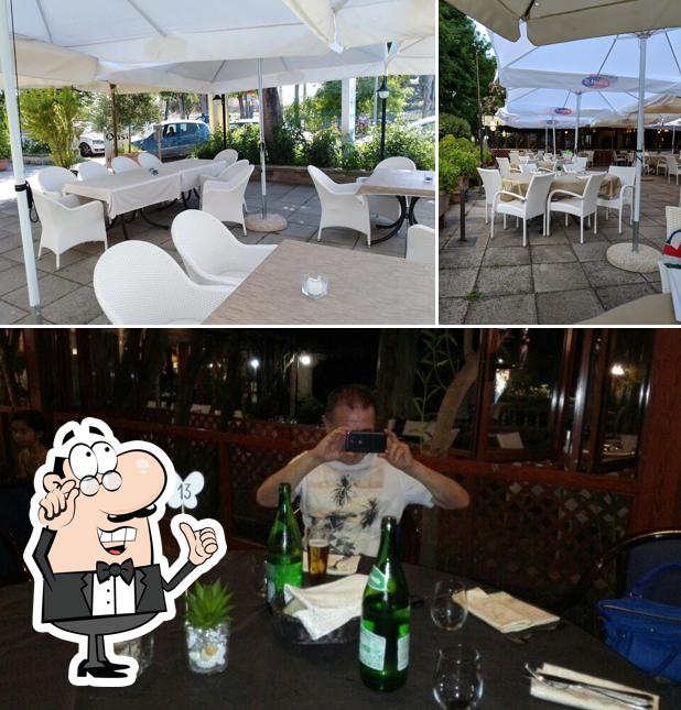 Siediti a un tavolo di Oasi Ristorante