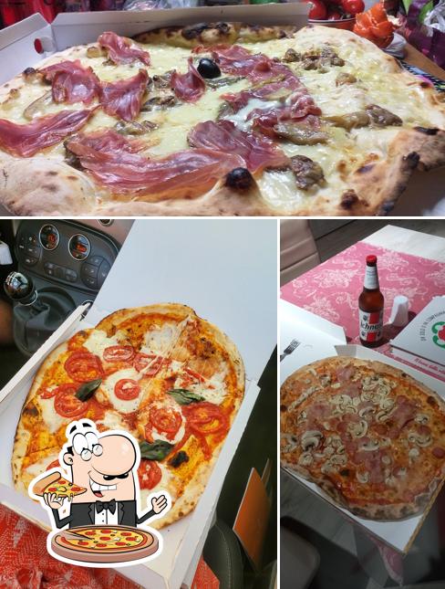 Prenditi una pizza a Il Nuraghe