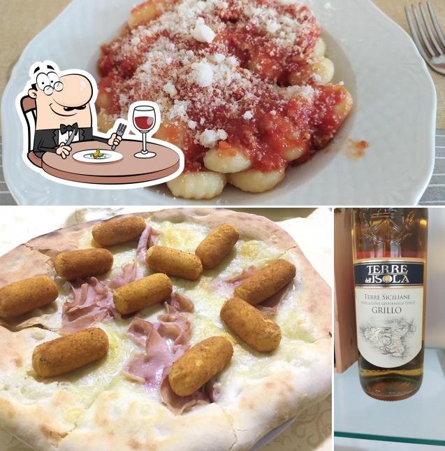 Cibo al Hotel Ristorante Pizzeria Costa Azzurra a Pietrapaola