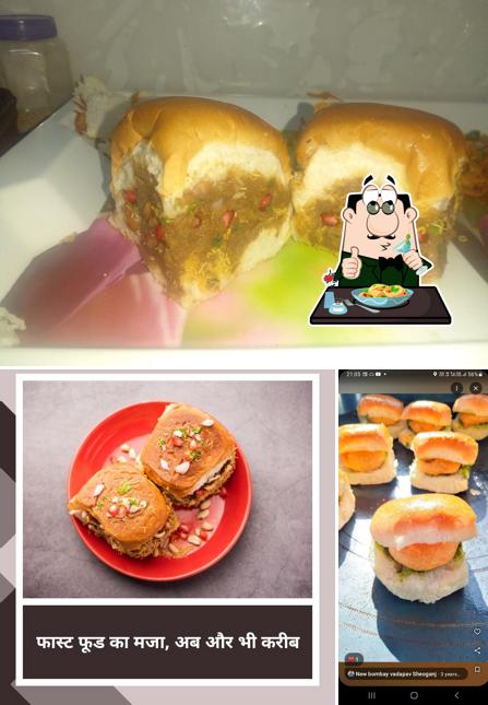 Meals at Aamchi vadapav & dabeli