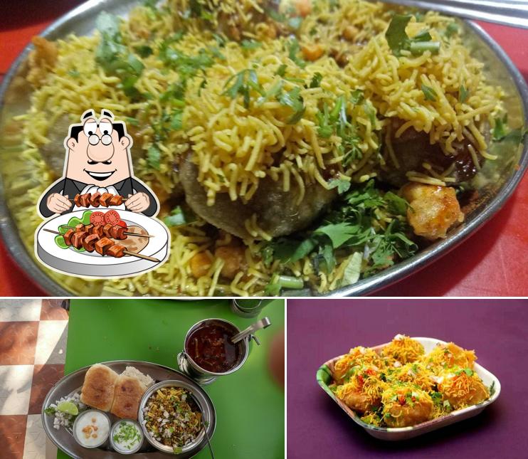Food at Maharaja Bhel