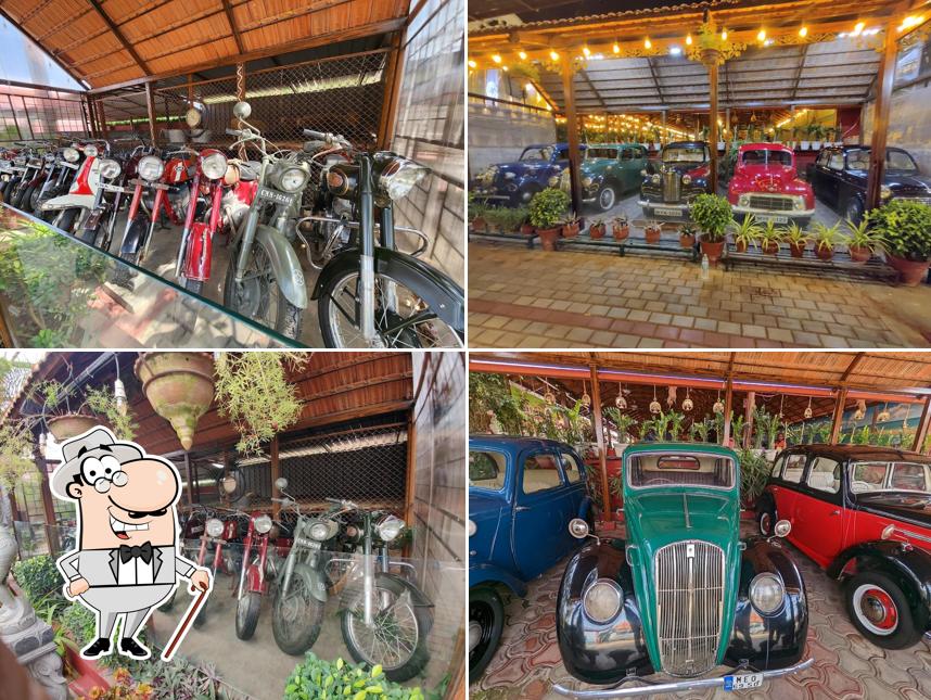 The exterior of Poojari's Fish Land