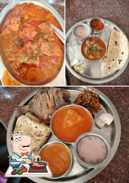 Chicken curry at Arun bhojnalay