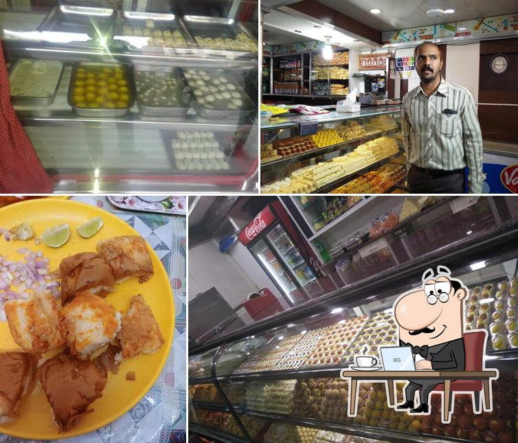 Balaji Papalal Mithai Bhandar