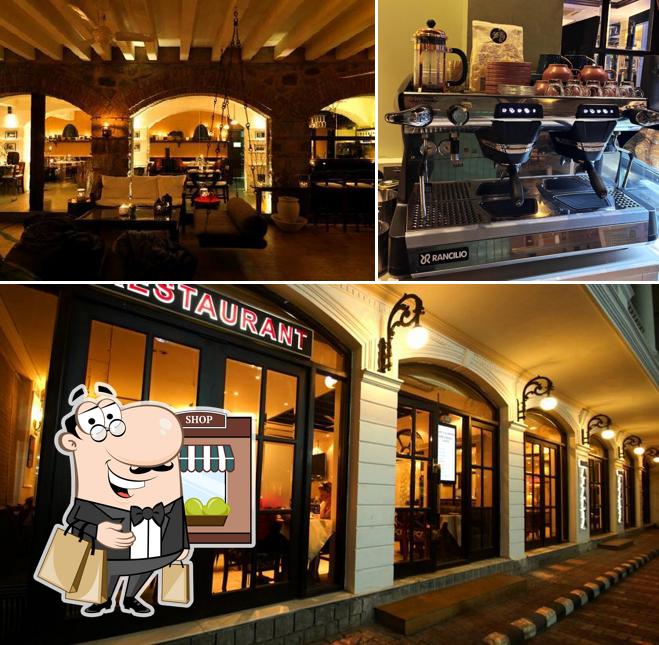 Check out how Cafe Vagabond looks outside