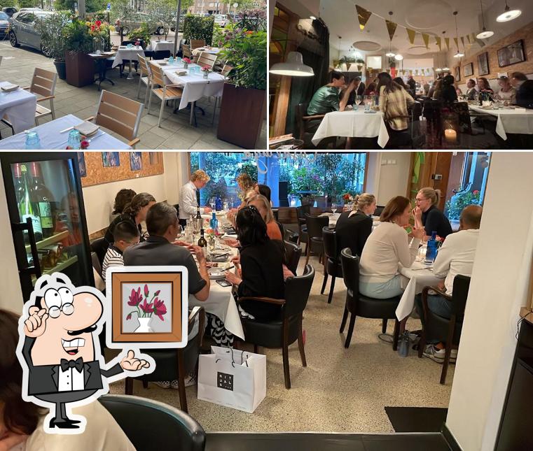 The interior of Cucina Casalinga - cucina italiana