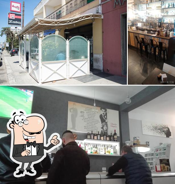 Dai un'occhiata agli interni di Zelig Cafè