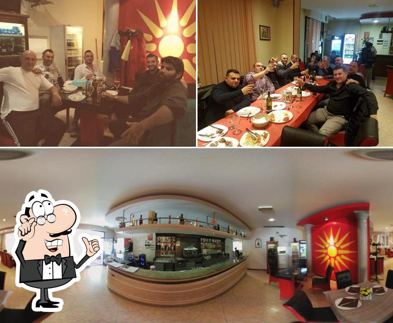 Siediti a un tavolo di Ristorante Macedone Stella Piacenza Siediti a un tavolo di Ristorante Macedone Stella Piacenza