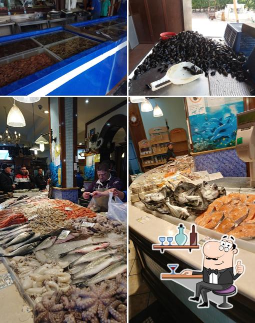 Gli interni di Pescheria da Cesarino