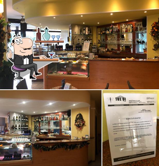 Siediti a un tavolo di Caffe' Bar Torino