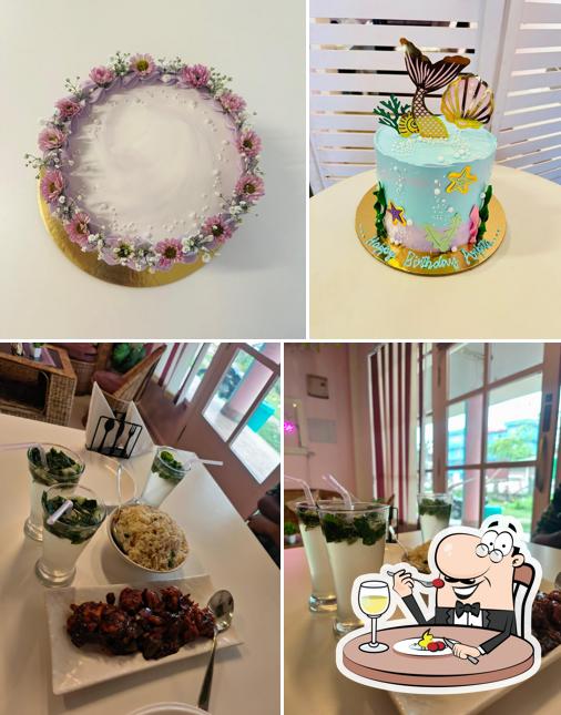 Food at Oh! Cakes Bakes & Cafeteria