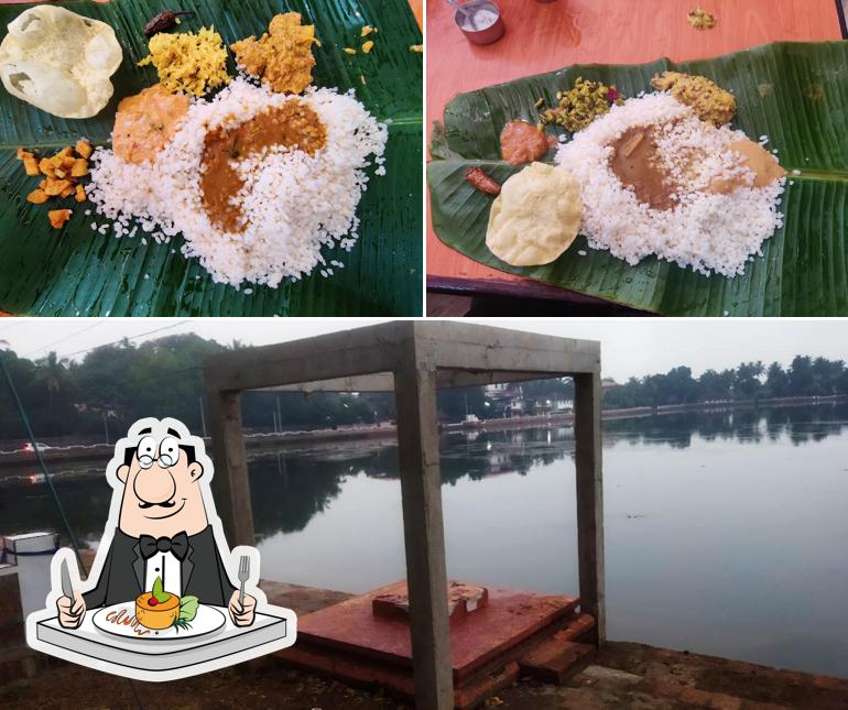 The photo of Hotel Lakshmi Krishna Pure Veg Restaurent’s food and interior