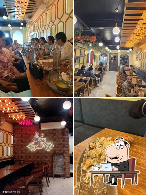 The interior of Khadak Singh Da Dhaba - Saket Nagar