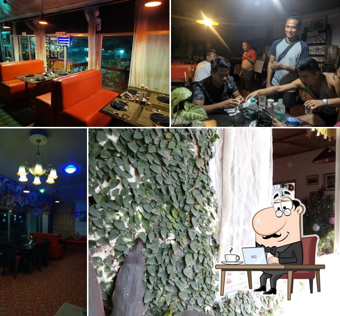 Take a seat at one of the tables at Histora