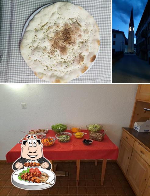 La cibo e esterno del ristorante