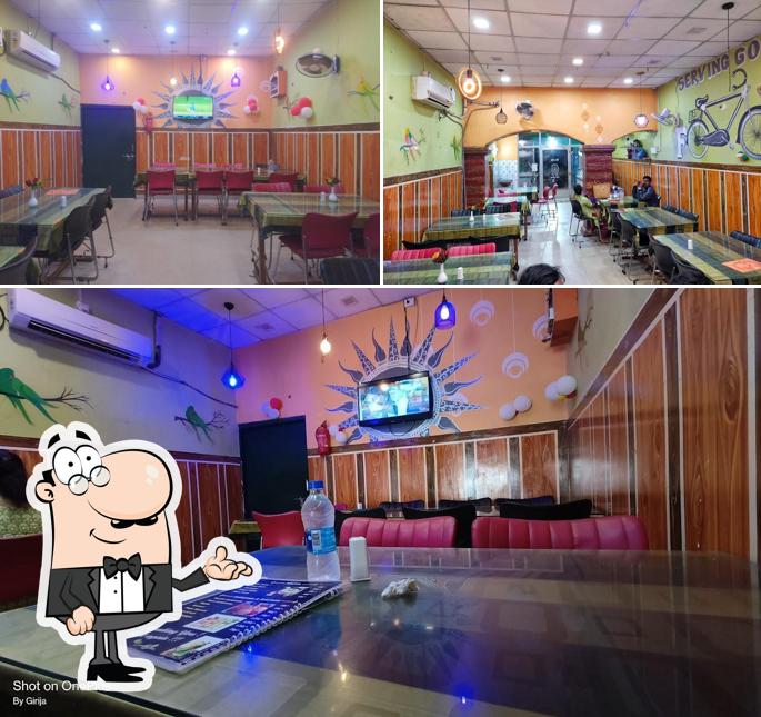 Check out how Spicy and Chilli Food Hub looks inside