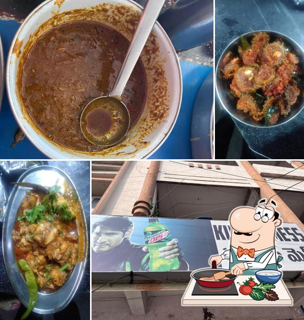 Chicken curry at Kumar Mess