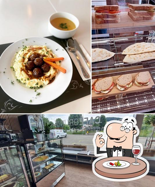 Tra le diverse cose da Café Grund si possono trovare la cibo e interni