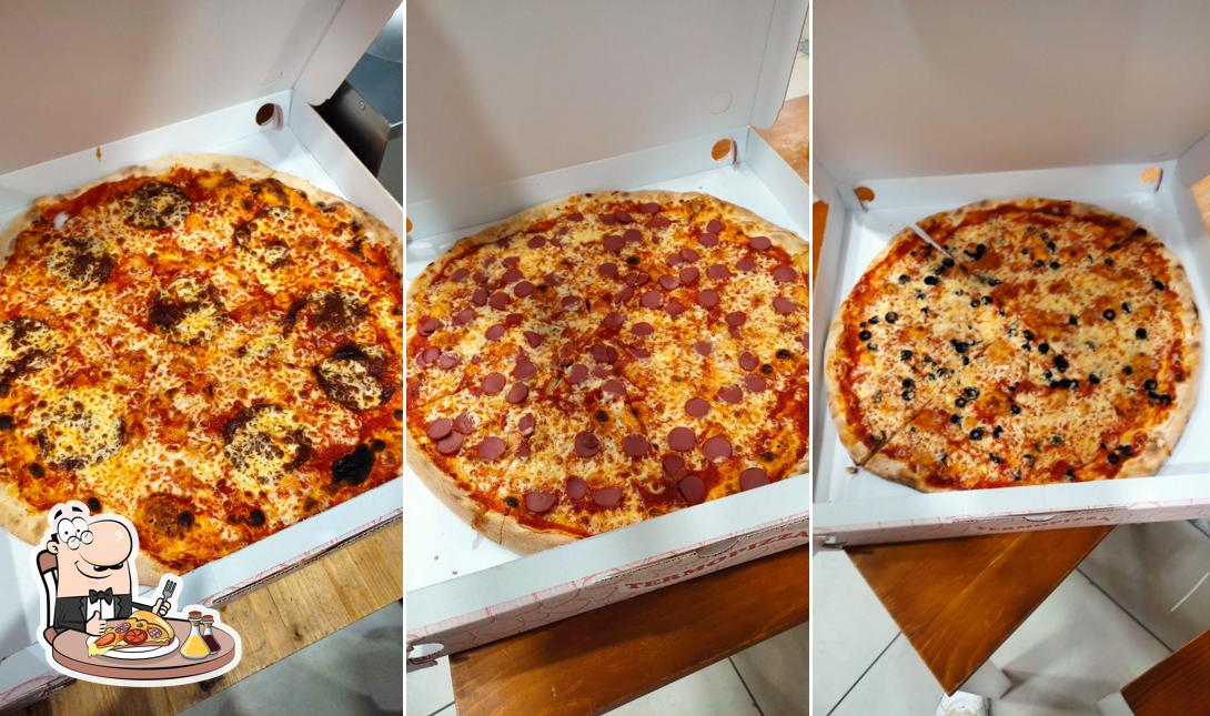 A Istanbul Castiglione Kebap Pizza Bar, puoi prenderti una bella pizza
