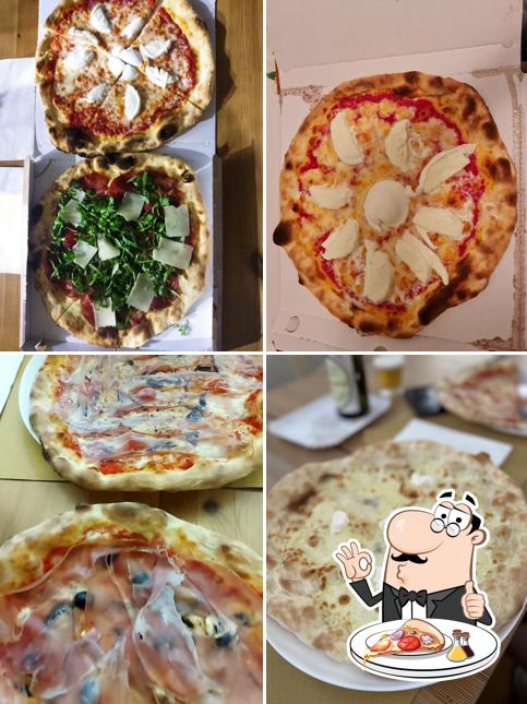 A Pizzeria Il Trammino, puoi provare una bella pizza