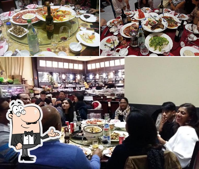 Dai un'occhiata agli interni di Ristorante Nuovo Ju Bin