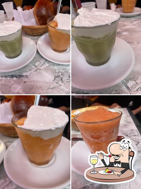 Mousse al cioccolato al lo zuccherino