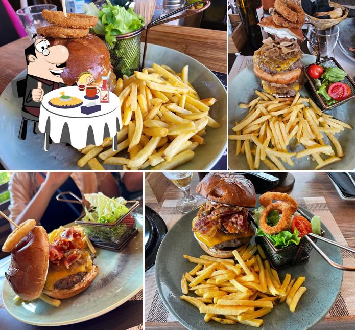 Concediti un bell'hamburger a Restoran Lumber