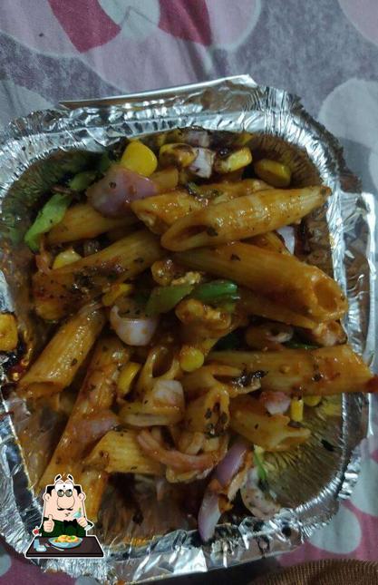 Food at Hyan's Pizzaria