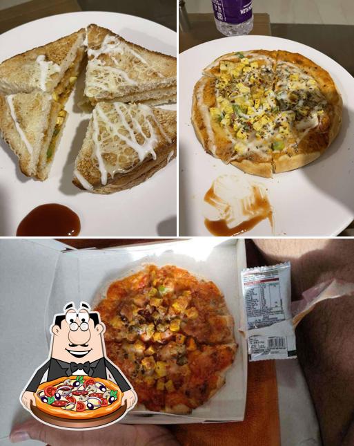 Try out pizza at Pizza Maker