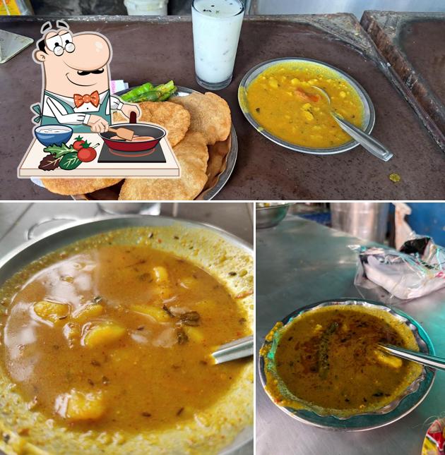 Chicken curry at Pooja lassi poori