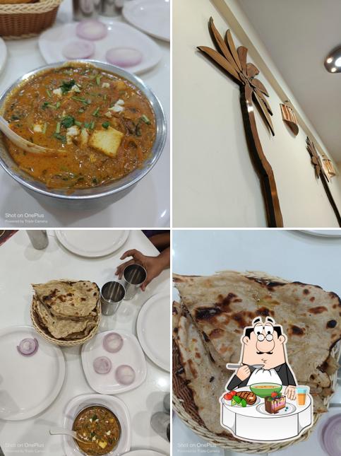 Hot and sour soup at Annapoorna Grand
