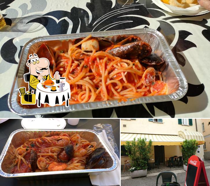 Pizza Da Asporto Vera Napoli Peluso Carmela si caratterizza per la cibo e interni