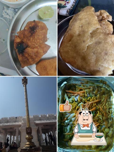 Samosa at Gopal Chat Bhandar