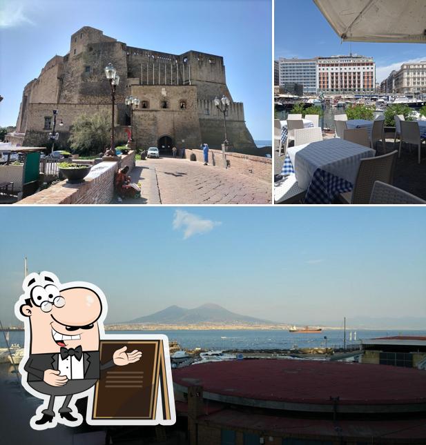 Puoi goderti l'aria fresca dal dehors di Trattoria Castel dell'Ovo