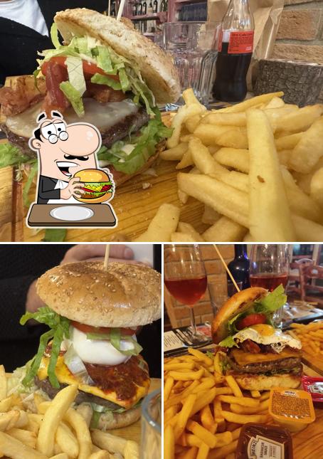 Ordina un hamburger a Er Mandriano