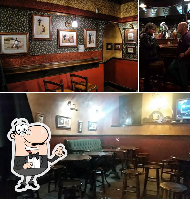 Gli interni di Mariello's Pub